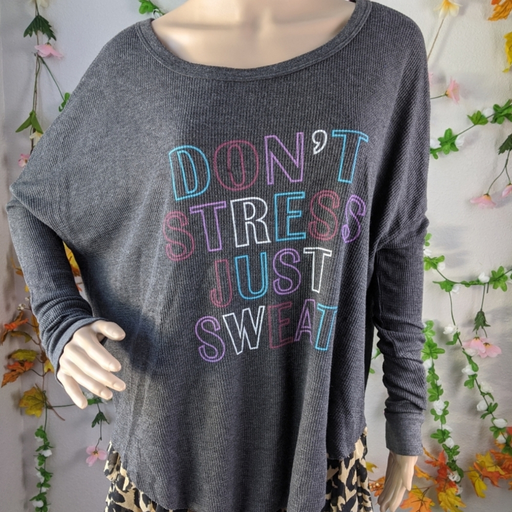 NWT WILDFOX GRAPHIC PERRY TERMALFITS IN M-L